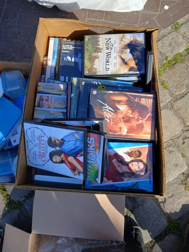 bananendoos  met dvds, Enlèvement