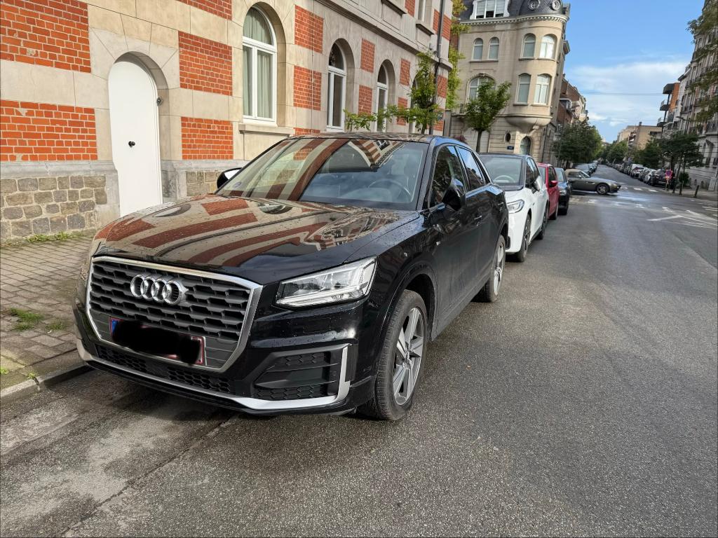 Te koop Audi Q2, Auto's, Automaat, Lederen bekleding, Zwart, Leder