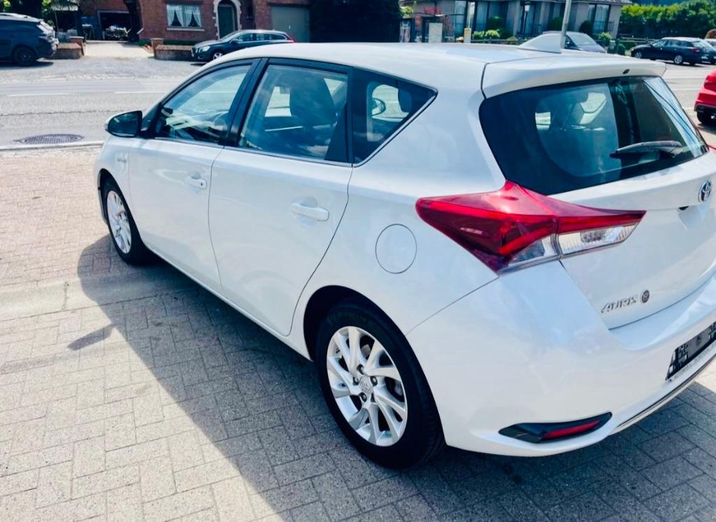 Toyota auris hybride, Achat, Euro 6, Noir, 5 portes