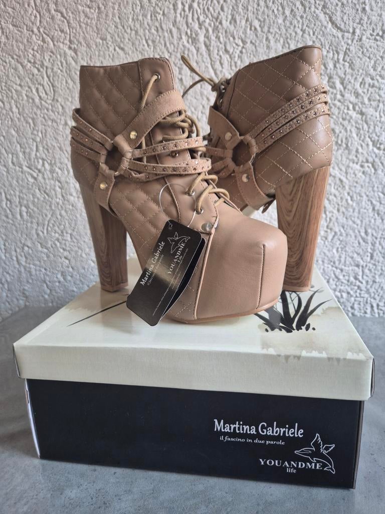 Enkellaarsjes Martina Gabrielle met Hoge Hak - STUNT € 5,-, Vêtements | Femmes, Chaussures, Neuf, Autres couleurs, Chaussures à haut talons