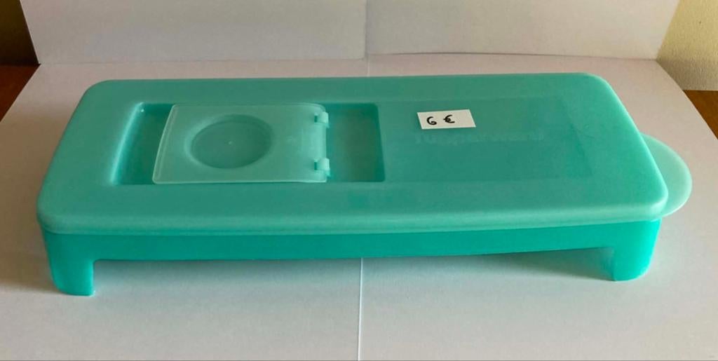 Tupperware ijsblokjesvorm, Ophalen