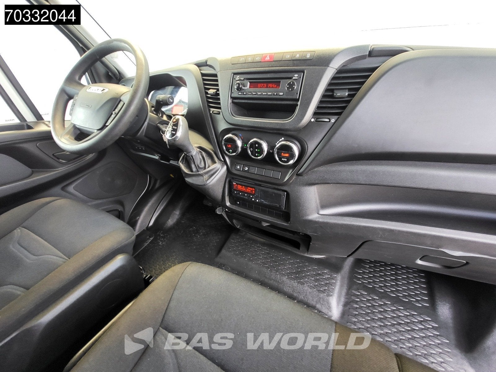 Iveco Daily 72C18 3.0L Automaat 1000KG Laadklep Luchtvering, Auto's, Bestelwagens en Lichte vracht, Automaat, Stof, Gebruikt, Euro 6