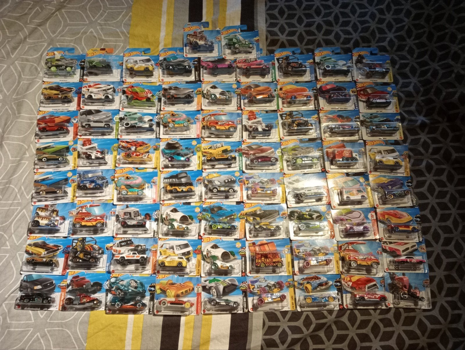 74 hotwheels, Kinderen en Baby's, Speelgoed |Speelgoedvoertuigen, Ophalen of Verzenden