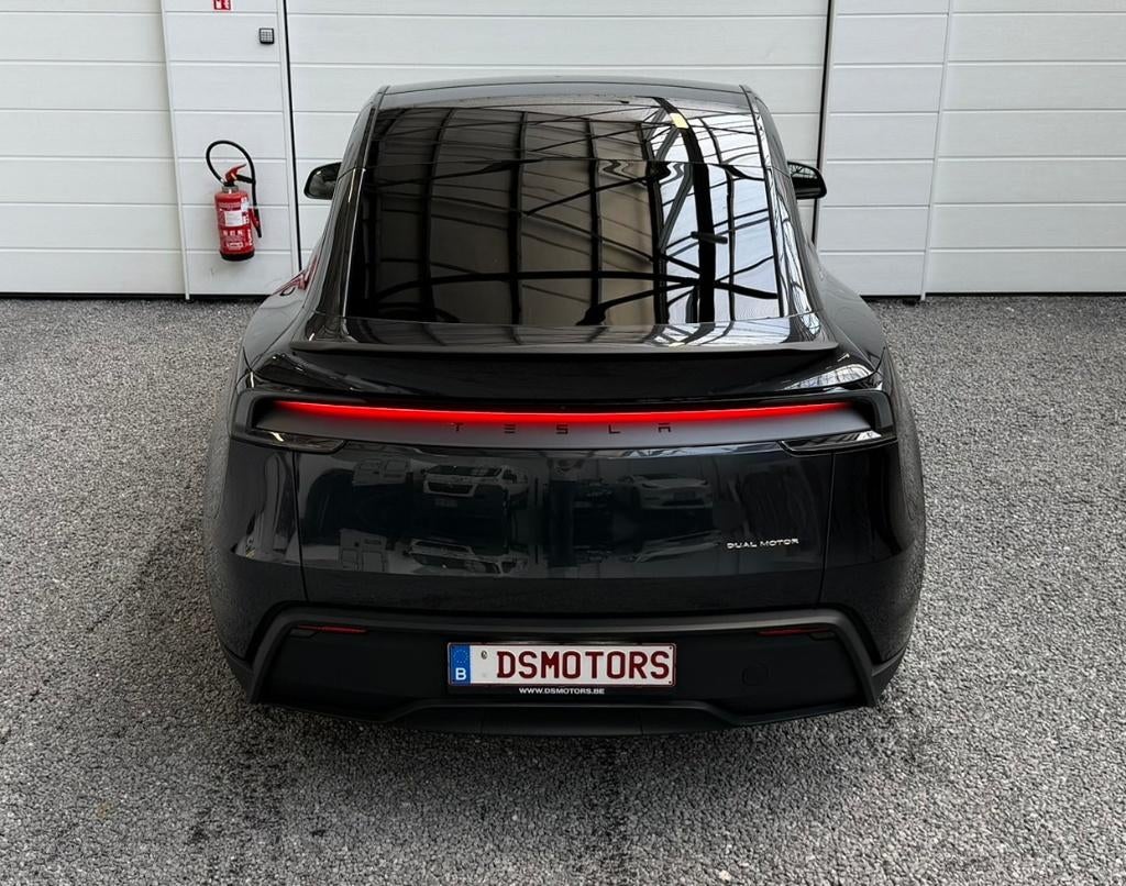 Tesla Model Y Juniper AWD Dual Motor Long Range | BTW wagen, Autos, Tesla, 378 kW, Argent ou Gris, Achat, Euro 6