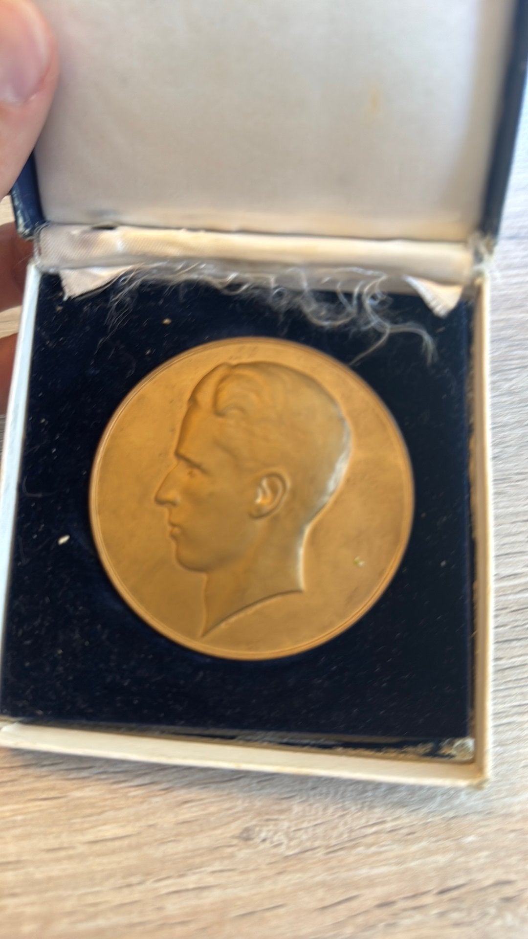 Bronzen medaille van Koning Boudewijn 1951 — C. Van Dionant, Postzegels en Munten, Ophalen of Verzenden, Brons