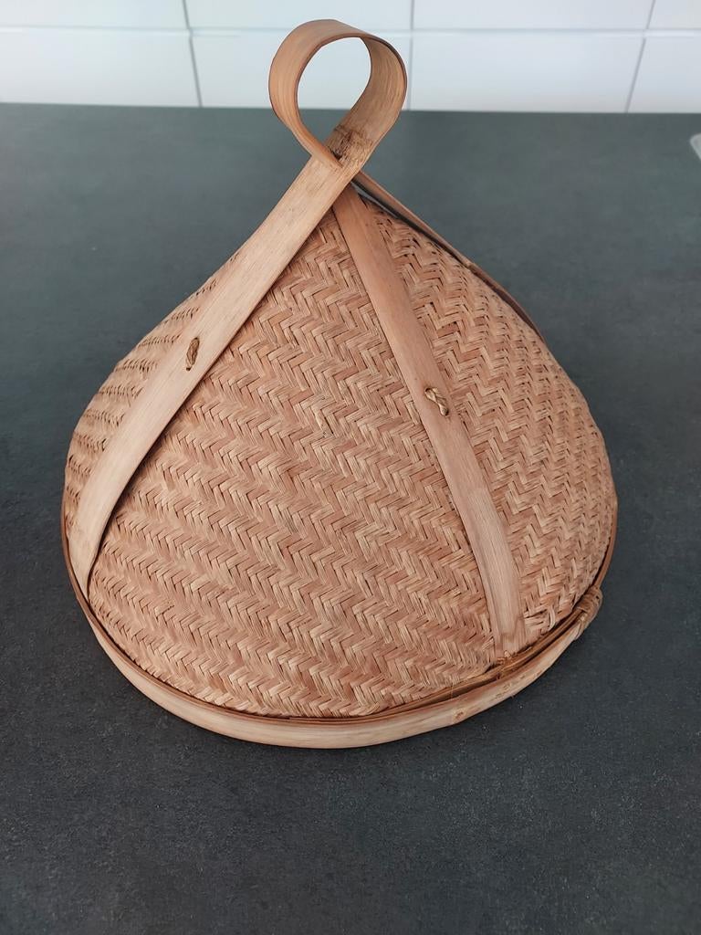 Afdekstolp in natuurlijk materiaal, Ophalen