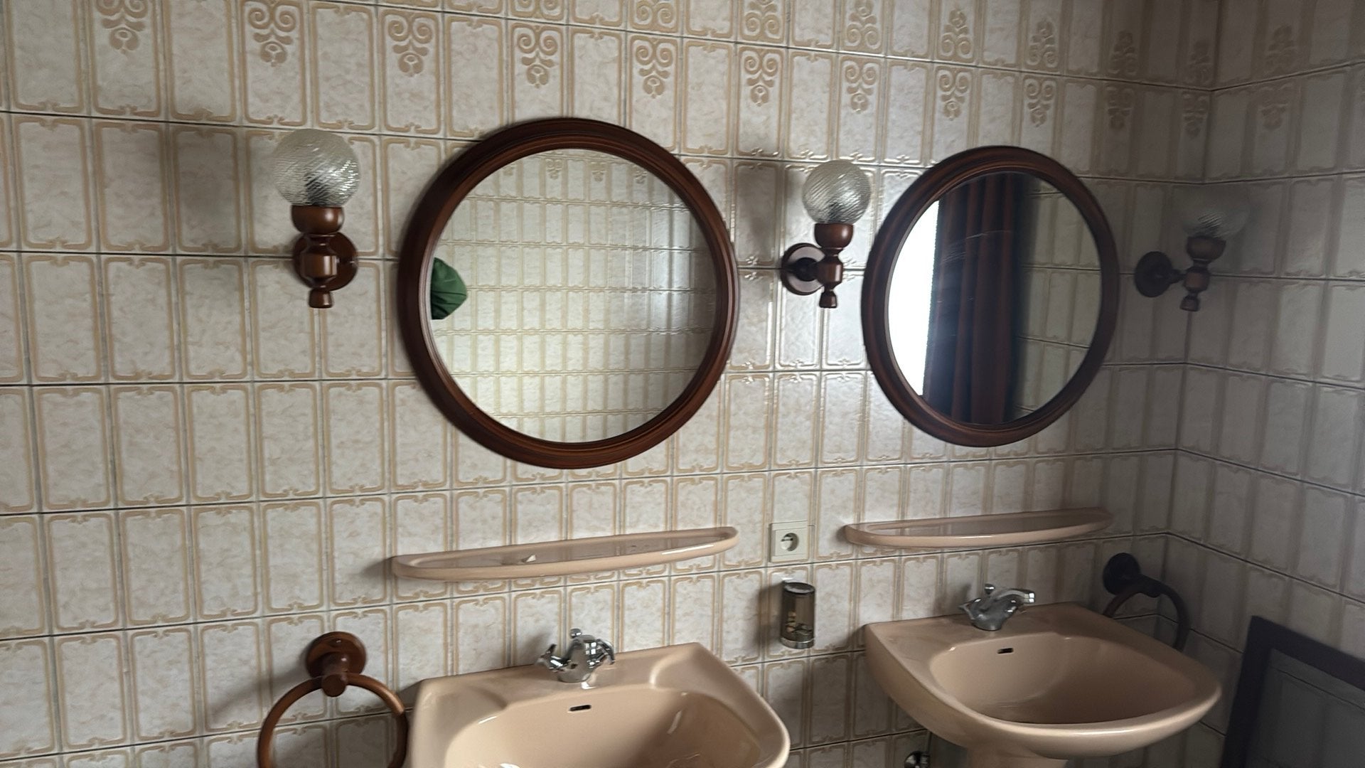 Badkamer garnituur, Ophalen, Bruin, Overige merken, Zo goed als nieuw