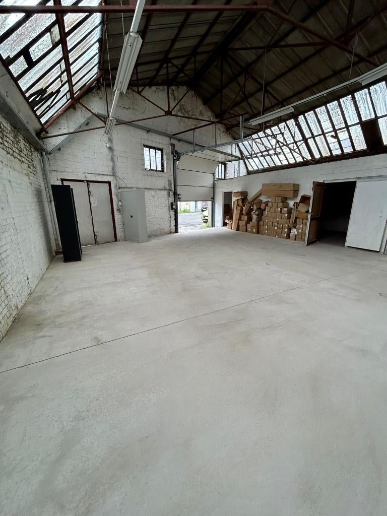 Location entrepôt - zone de stockage, Immo, Huizen te huur, Charleroi, Overige soorten, Direct bij eigenaar, G