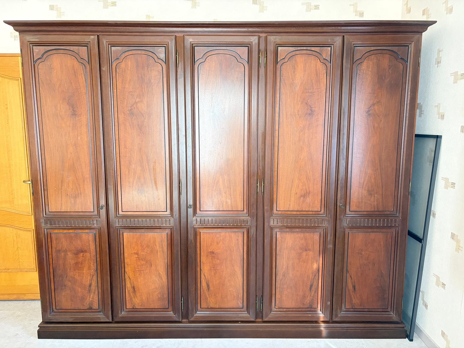 Klassieke houten slaapkamerset, Ophalen