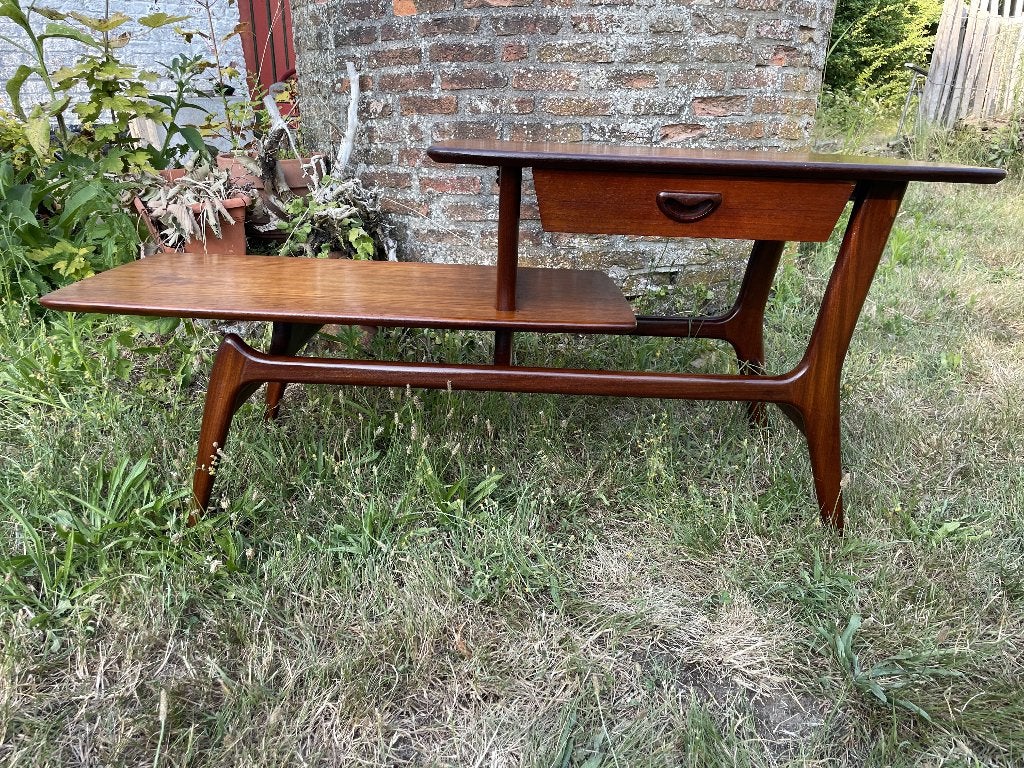 Louis Van Teeffelen Salontafel / tv meubel, Ophalen, Gebruikt, 100 tot 150 cm, Overige vormen