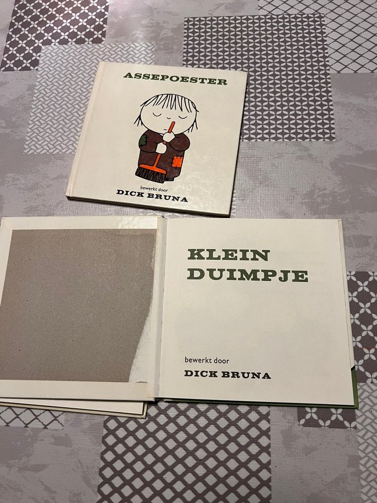 3 sprookjes bewerkt door Dick Bruna: Klein Duimpje/ Assepoes, Gelezen, 5 of 6 jaar, Jongen of Meisje, Ophalen of Verzenden