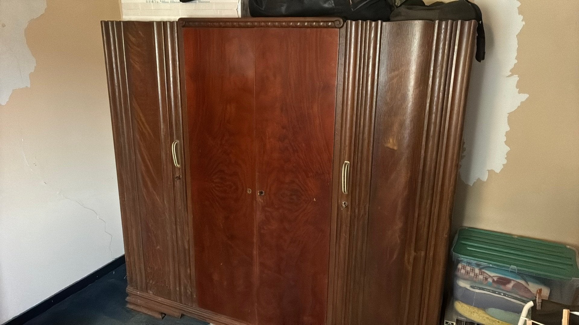 Houten kleerkast., Huis en Inrichting, Kasten | Kleerkasten, Ophalen, Gebruikt, Met plank(en), 150 tot 200 cm