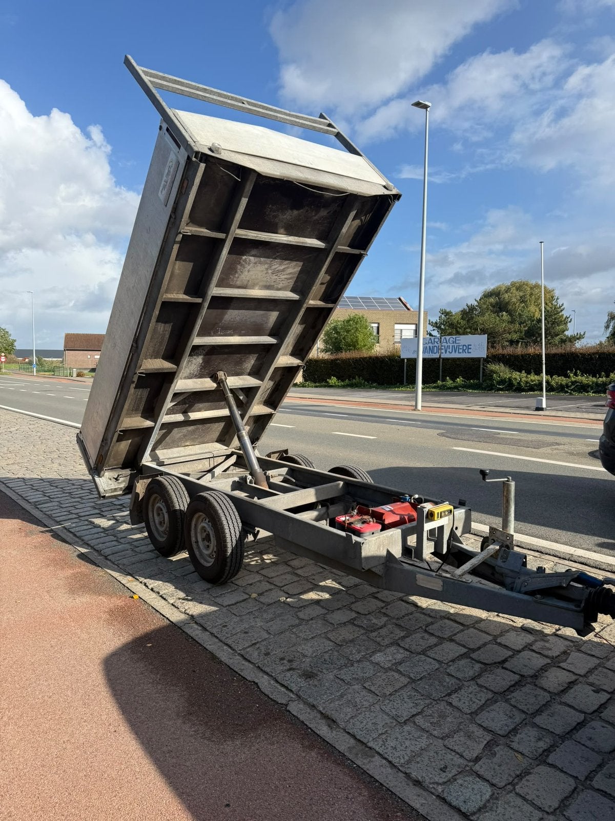 Electriche kipper 2600 kg, Ophalen, Zo goed als nieuw