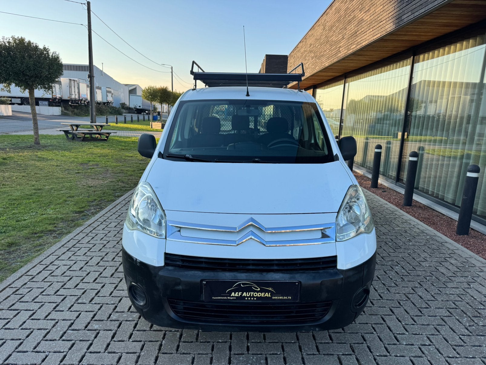 CITROËN BERLINGO LICHTE VRACH –3 ZIT–AIRCO–DAKDRAGER–GEKEURD, Autos, Achat, Citroën, Boîte manuelle, Noir
