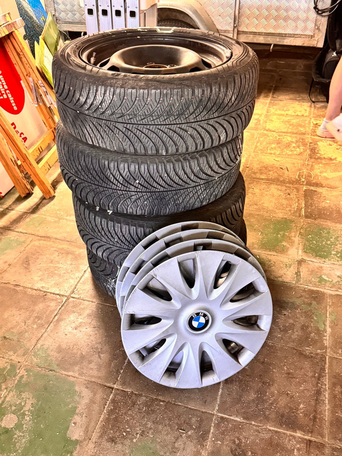 4 pneux (4 saison) 195/55R16 Goodyear, Ophalen, All Season, Band(en)