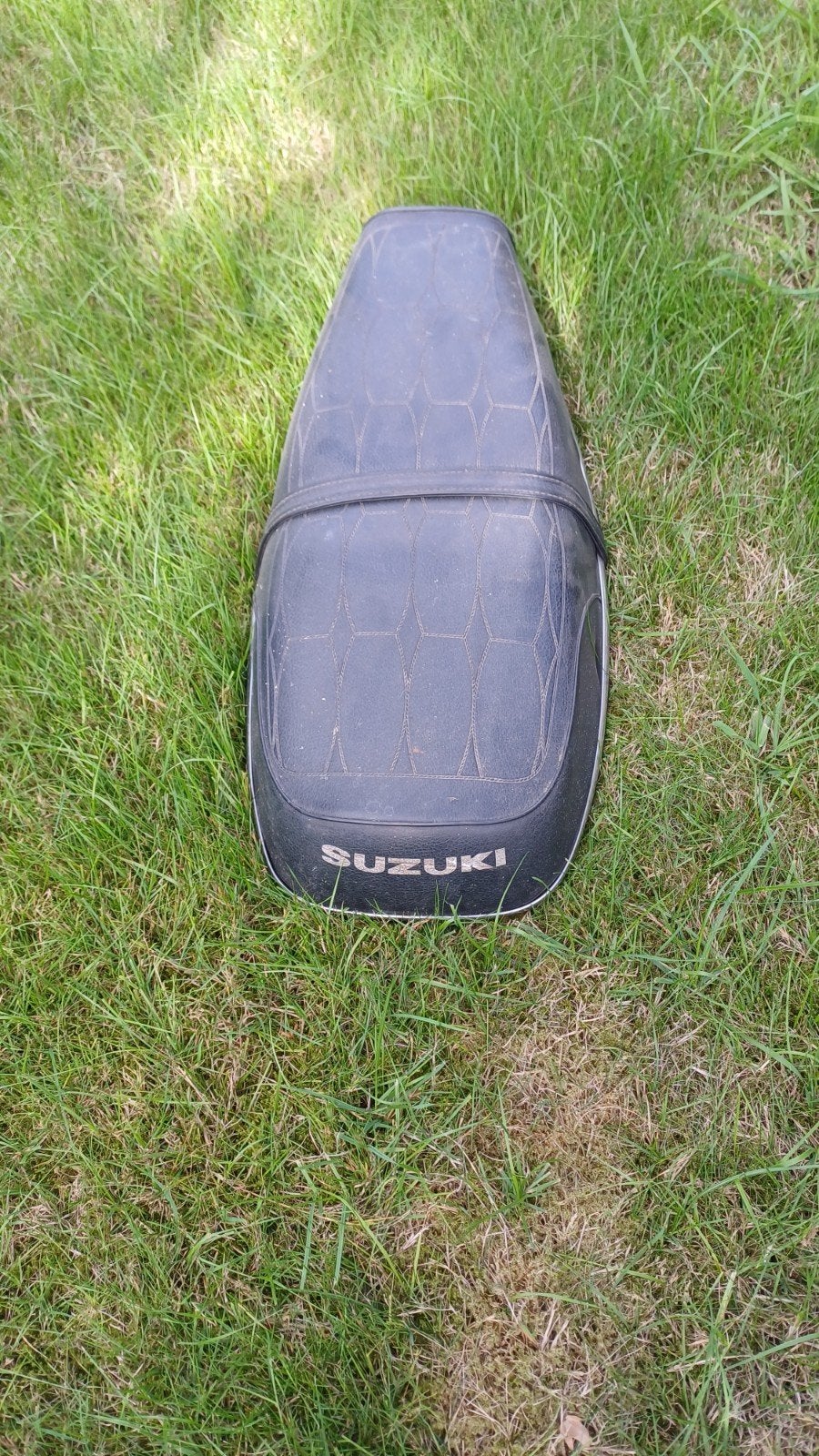 selle pour moto suzuki modèle inconnu, Enlèvement