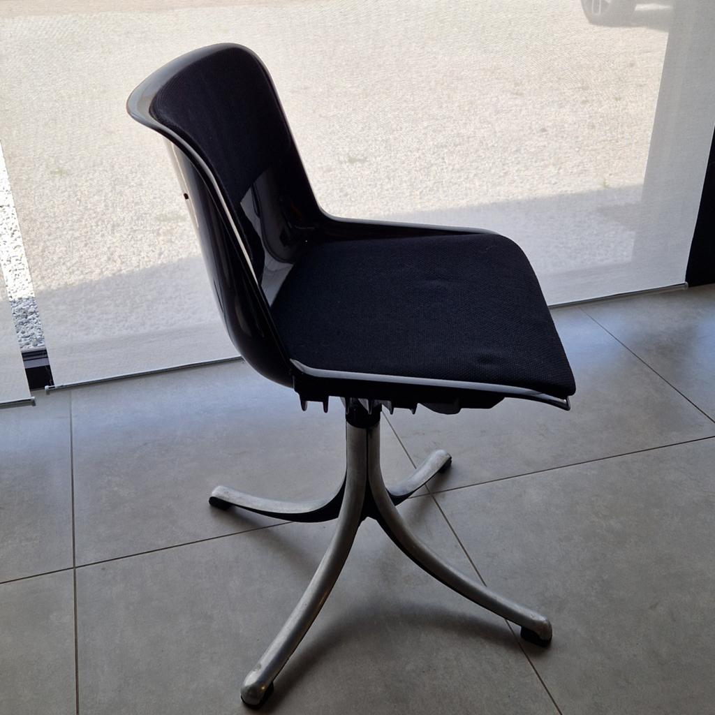 1975 Tecno modus SM203
design Osvaldo Borsani
Softseat swive, Enlèvement ou Envoi