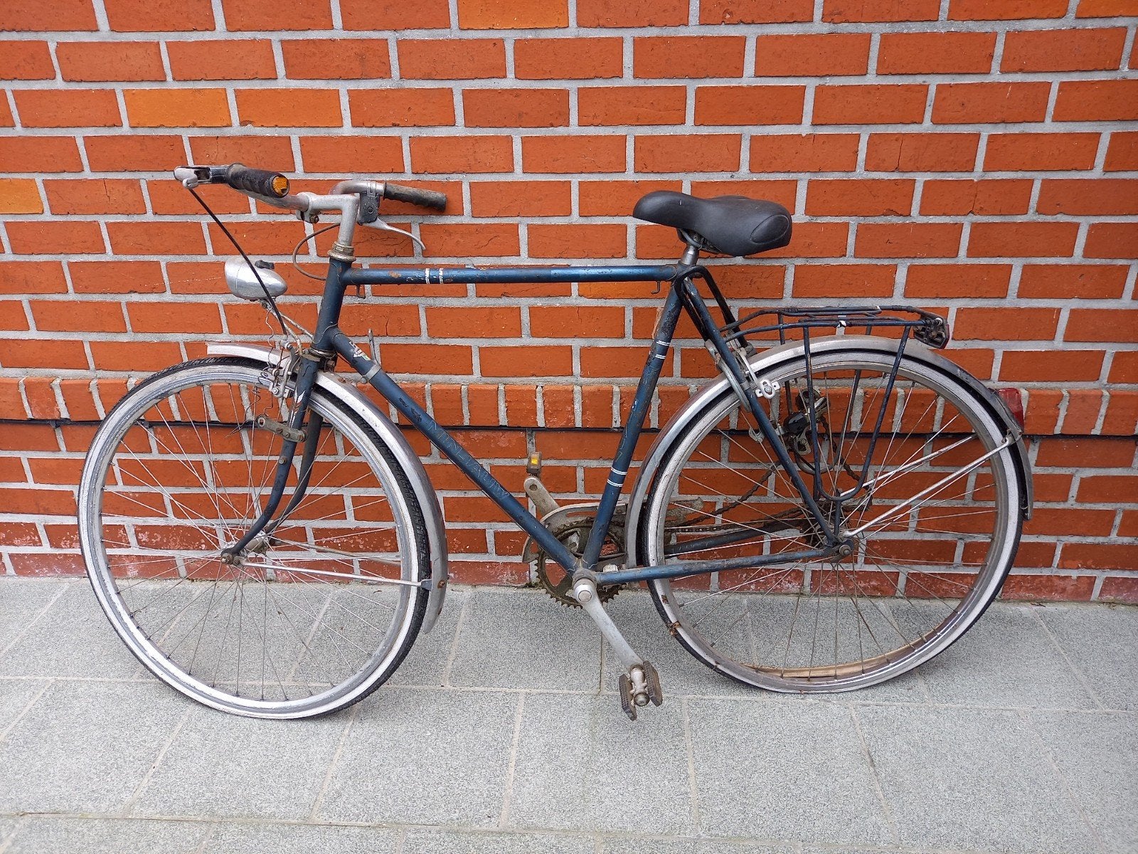 Herenfiets opknapper, Ophalen