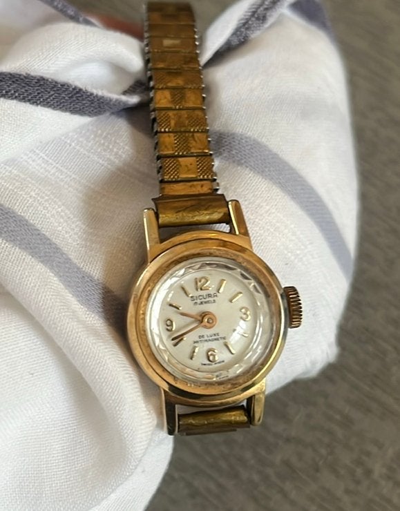 Montre sicura femme, 1970s, Bijoux, Sacs & Beauté, Montres | Anciennes | Antiquités, Enlèvement ou Envoi, Montre-bracelet, Breitling