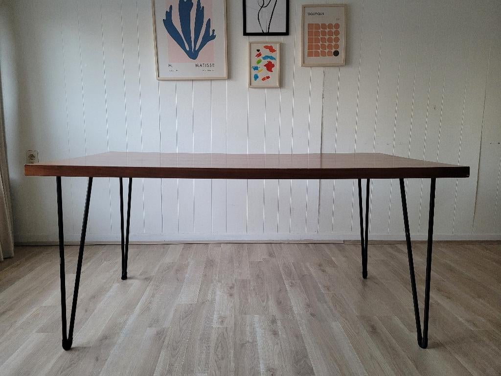Tafel in hout fineer en metalen poten, Ophalen, Gebruikt, 50 tot 100 cm, Vijf personen of meer