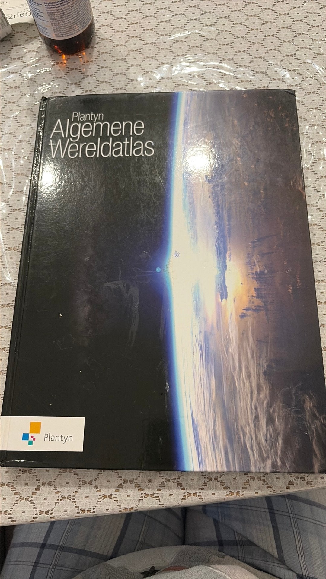 Plantyn algemene wereldatlas 2012, Boeken, Ophalen of Verzenden, Zo goed als nieuw