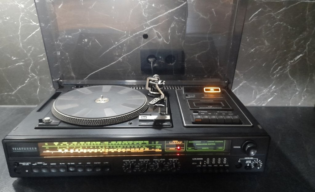 Telefunken - Compact studio 5003 & Telefunken TLX 11speakers, Ophalen of Verzenden, Zo goed als nieuw, Cassettedeck, Overige merken