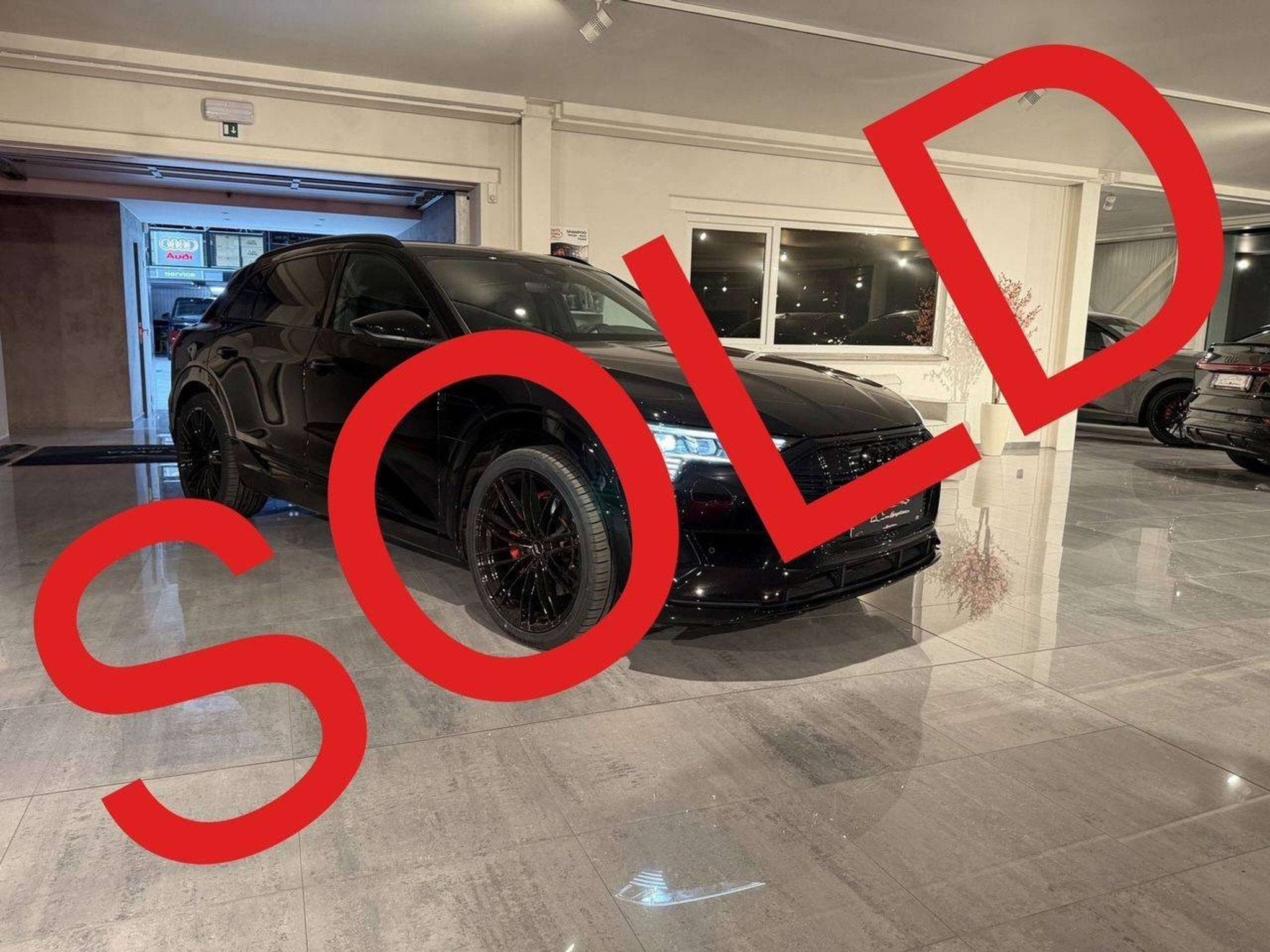 Audi Q8 e-tron SOLD BIJ GARAGE VRIENS YVES BV!, Achat, 5 portes, 5 places, Automatique