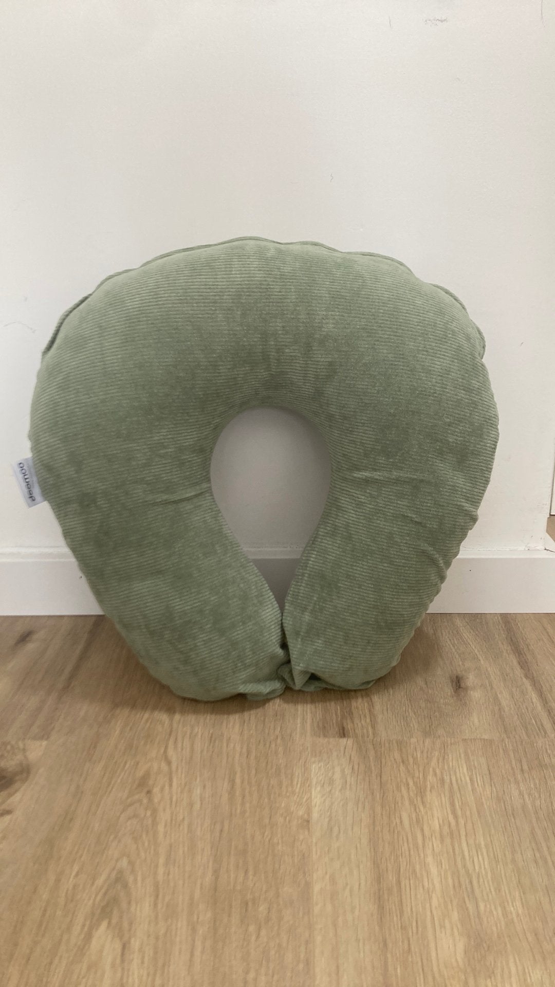 Doomoo, borstvoedingskussen "softy corduroy green", Ophalen, Zo goed als nieuw