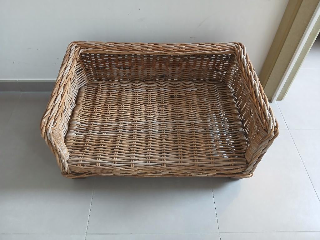 Rieten hondenmand, Dieren en Toebehoren, Ophalen, Zo goed als nieuw, Riet