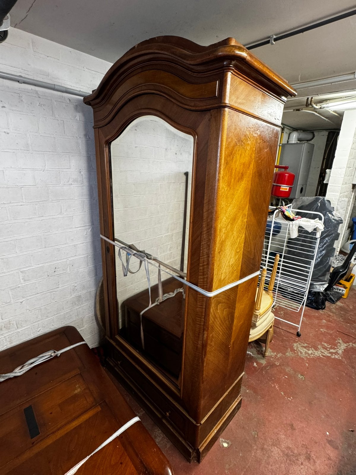 Armoire style Louis-Philippe avec miroir – bois, Enlèvement