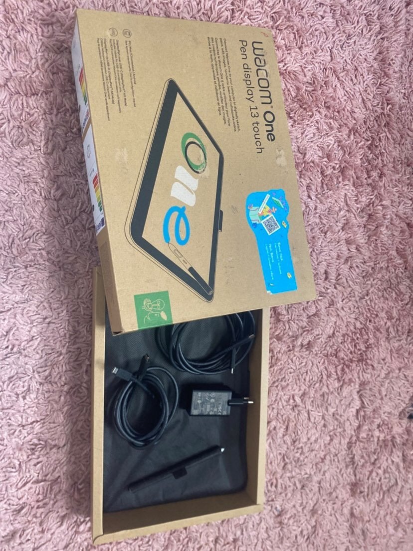 Wacom One 13 Touch + Pen + Doos + Alle Kabels /zeer goed, Games en Spelcomputers, Spelcomputers | Overige, Ophalen of Verzenden