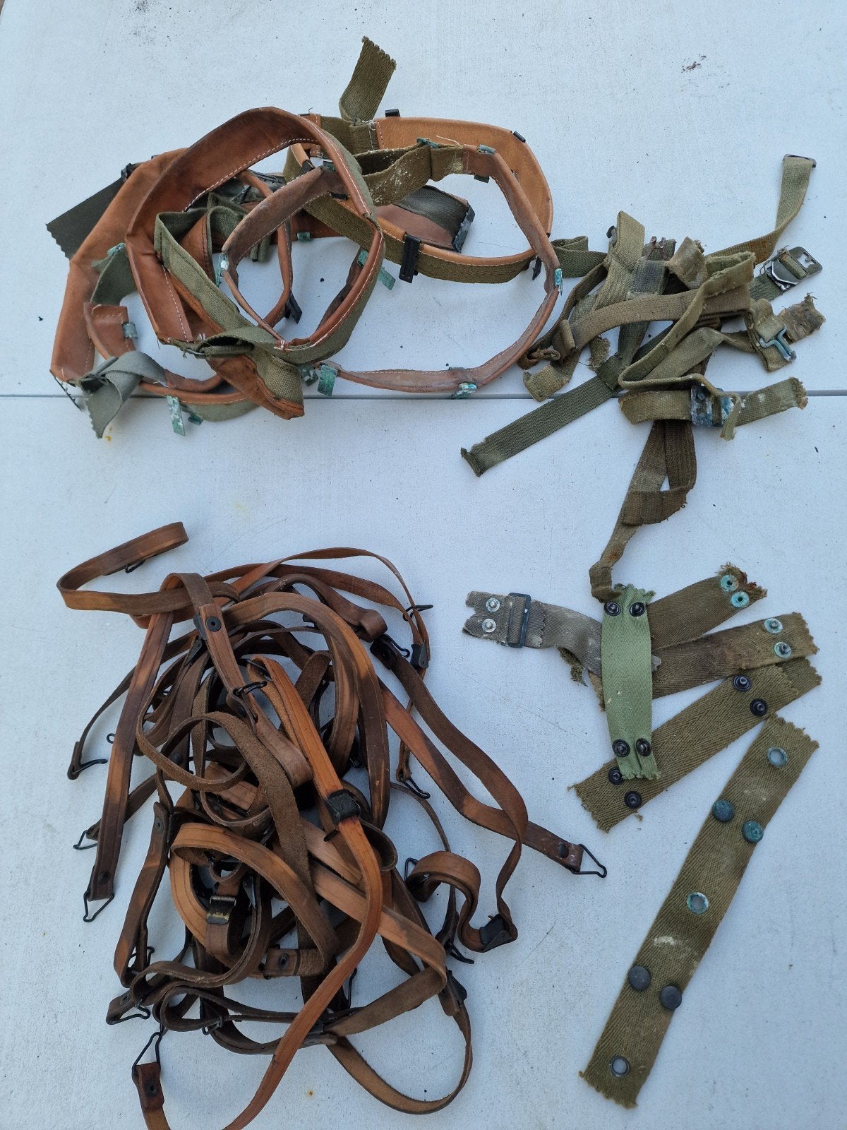 lot pièces casque pour reconstitution, Collections, Enlèvement ou Envoi