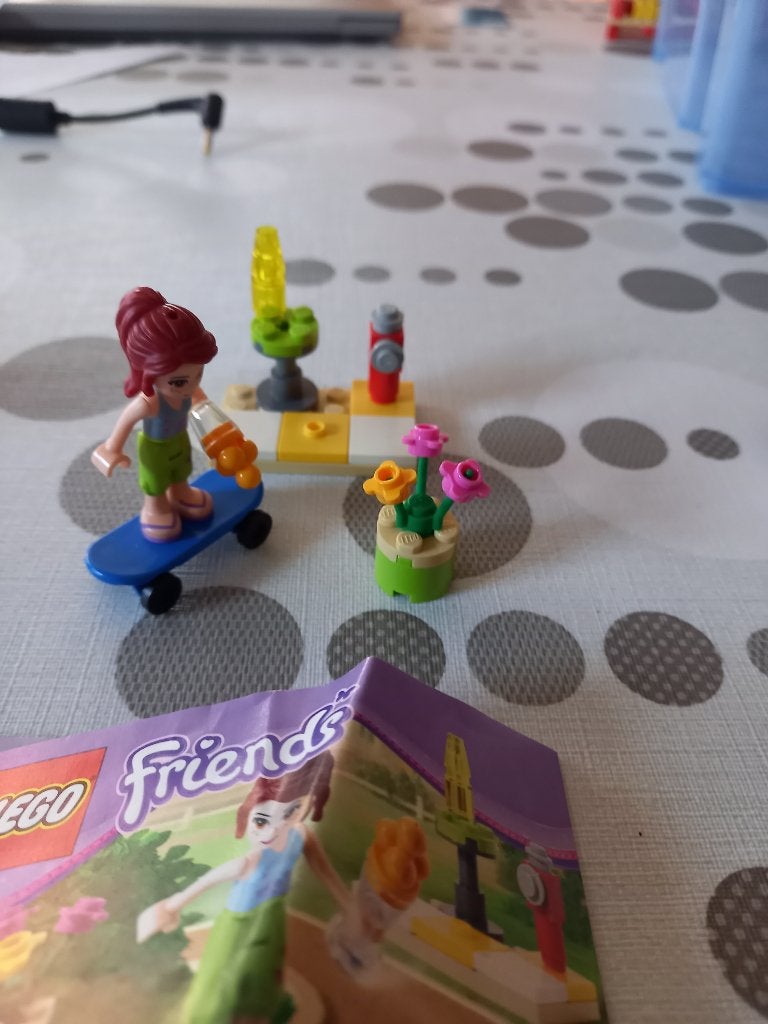 Lego 30101 Friends Skateboarder, Kinderen en Baby's, Lego, Friends, Ophalen of Verzenden, Zo goed als nieuw