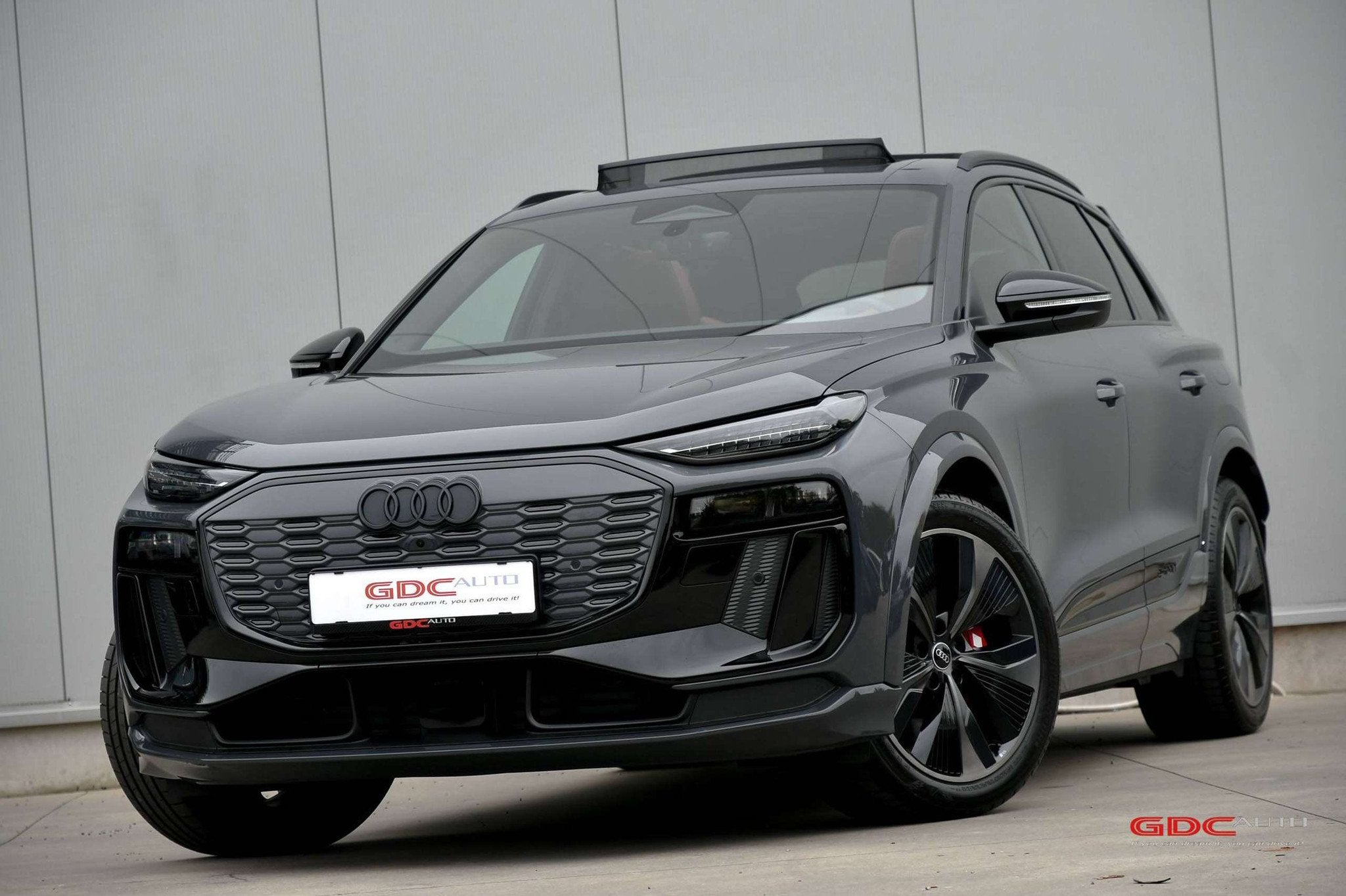 Audi SQ6 e-tron SQ6 Quattro Edition One l Head-up l Bang& Ol, Auto's, Audi, Gebruikt, Parkeersensor, https://public.car-pass.be/vhr/58cb8e23-0abc-4557-8adf-96ec26e339ad