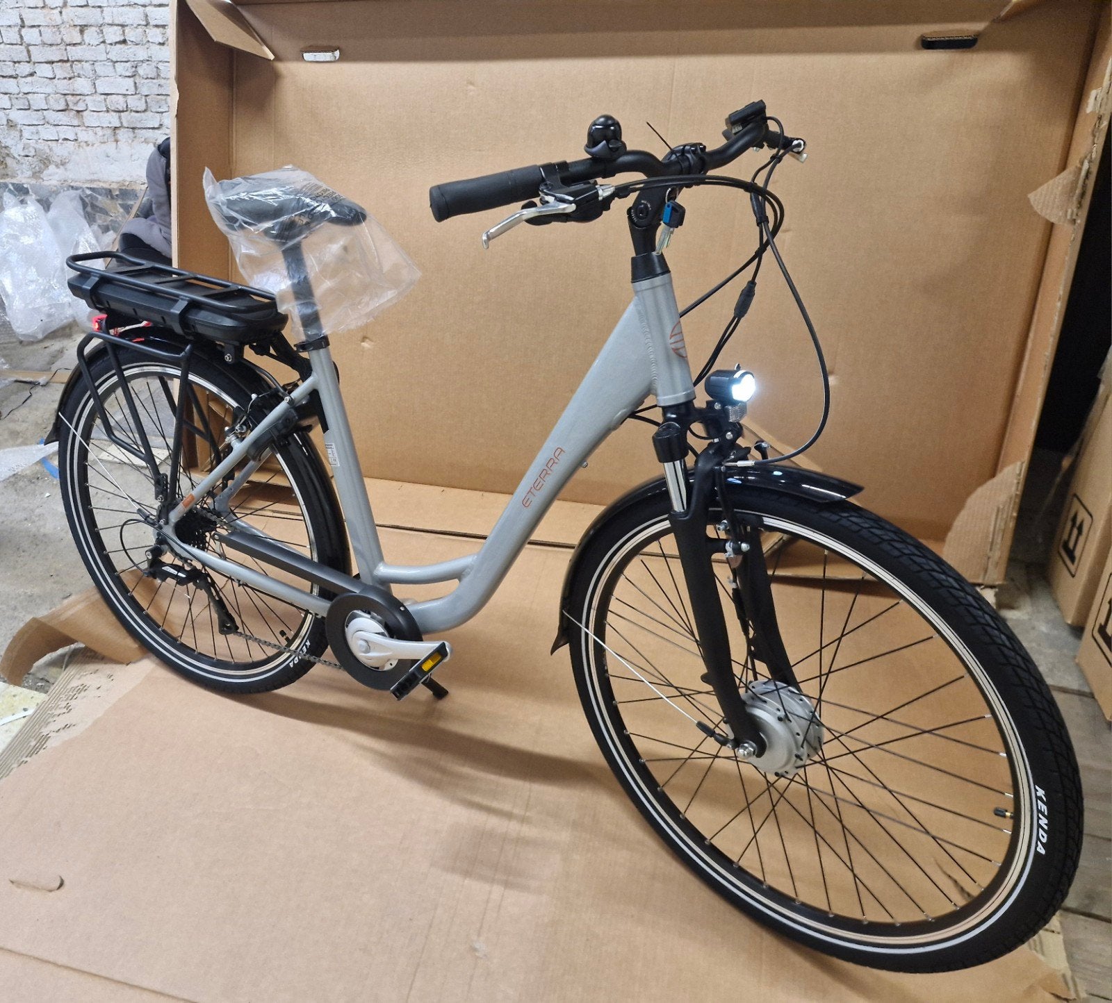 Nieuwe Elektrische fiets te koop, Fietsen en Brommers, Elektrische fietsen, Ophalen