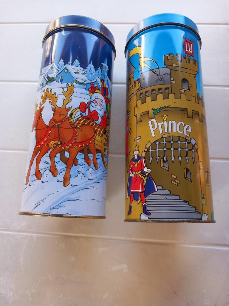 Lot de 2 boîtes métalliques  LU. Bon état, Collections, Enlèvement ou Envoi