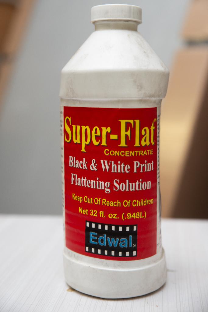 Acufine Super Flat 1 litre, TV, Hi-fi & Vidéo, Photo | Matériel chambre noire, Enlèvement ou Envoi, Comme neuf, Accessoires pour chambre noire