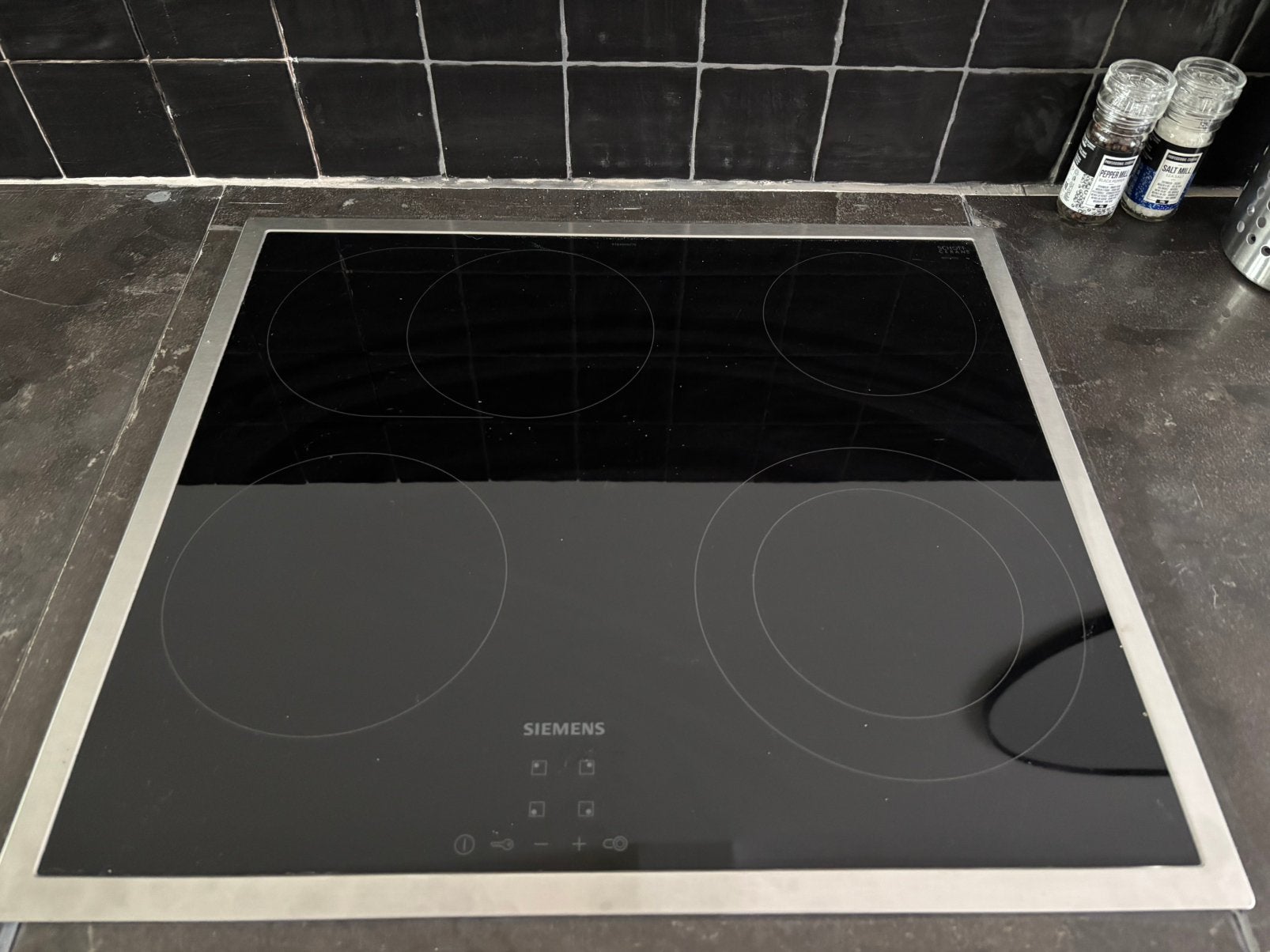 Table de cuisson vitrocéramique Siemens, Electroménager, 4 zones de cuisson, Comme neuf, Enlèvement, Encastré