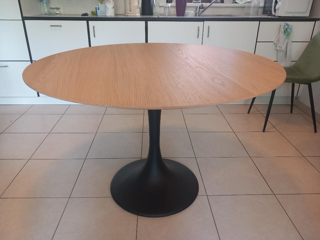 Eettafel, 100 à 150 cm, Quatre personnes, Hedendaags design, Rond