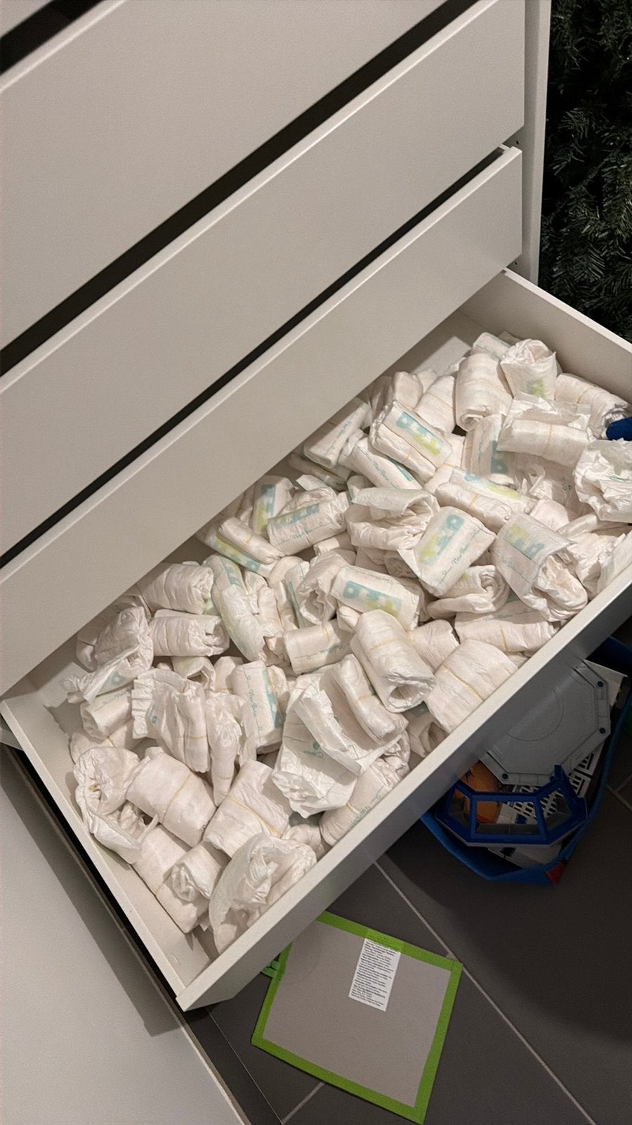 Pampers taille 2, Enlèvement, Comme neuf
