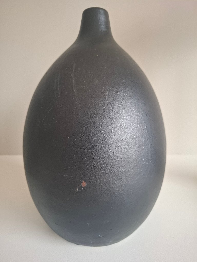Vase Ikea en céramique noire, Ophalen, 26 cm, Zwart, Zo goed als nieuw