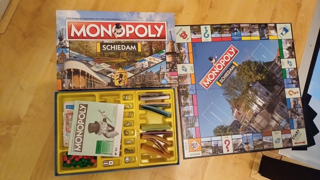 bordspel limited nieuw Monopoly Schiedam Monopolie, Een of twee spelers, Ophalen of Verzenden, Nieuw, Monopoly