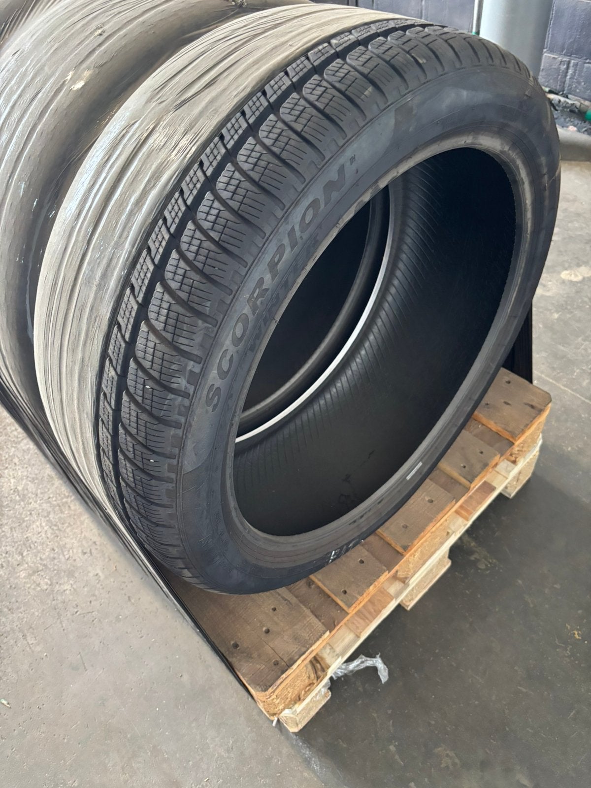 4 Winter banden 275/40 R22 108V M+S, Pneus hiver, Véhicule de tourisme, 275 mm, Autres dimensions
