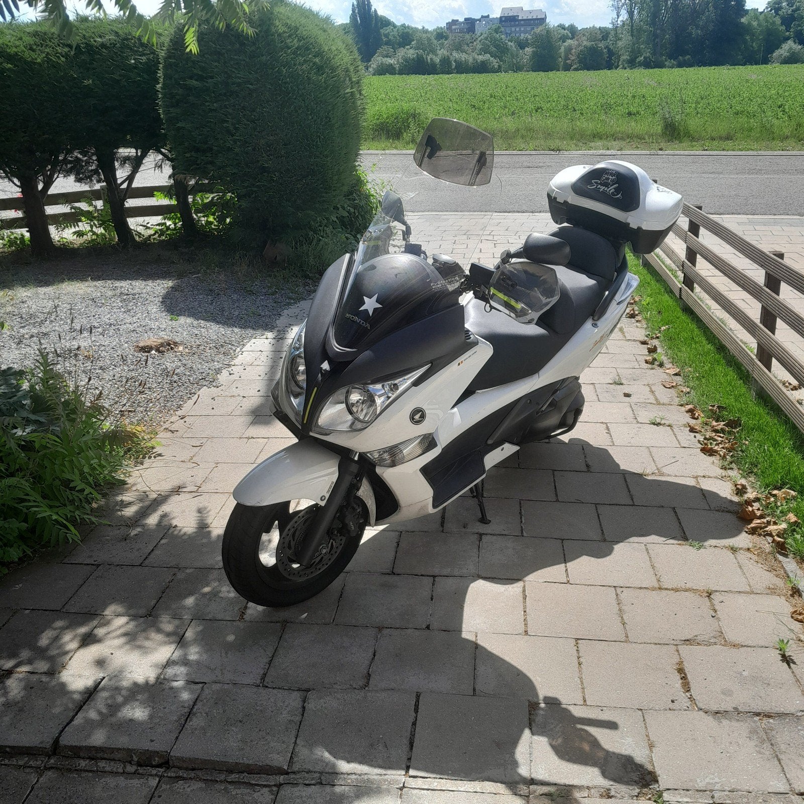 Scooter HONDA SW-T 400
