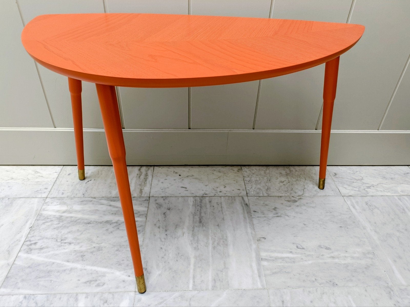 IKEA Lovbacken - Bijzettafel (oranje), Huis en Inrichting, Tafels | Salontafels, Ophalen, Minder dan 50 cm, 50 tot 100 cm, Zo goed als nieuw