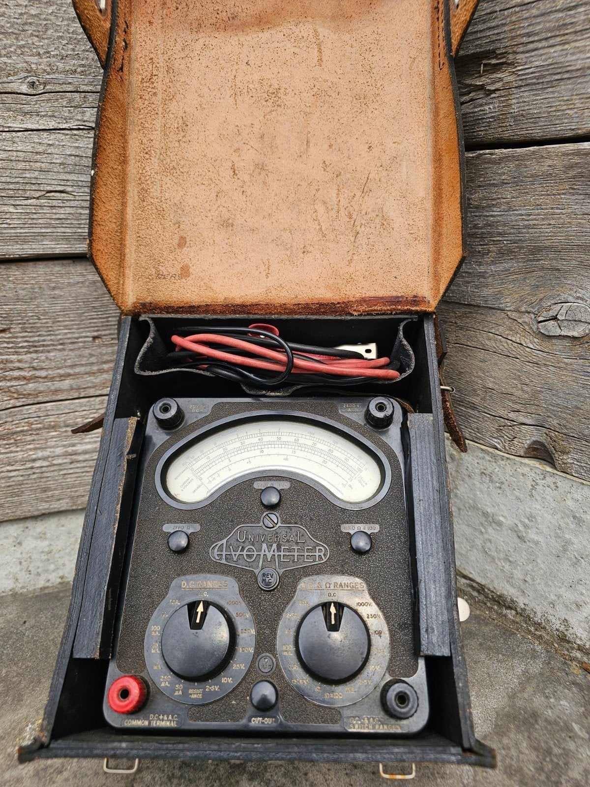 Vintage Universal AVOmeter Model 8 met originele koffer, Ophalen
