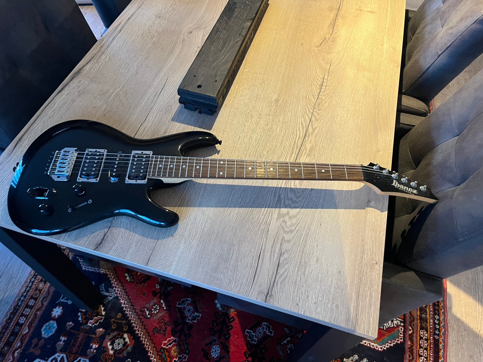 Ibanez EDR 170.  Heel kwalitatief geluid!, Muziek en Instrumenten, Snaarinstrumenten | Gitaren | Bas, Ophalen, Zo goed als nieuw