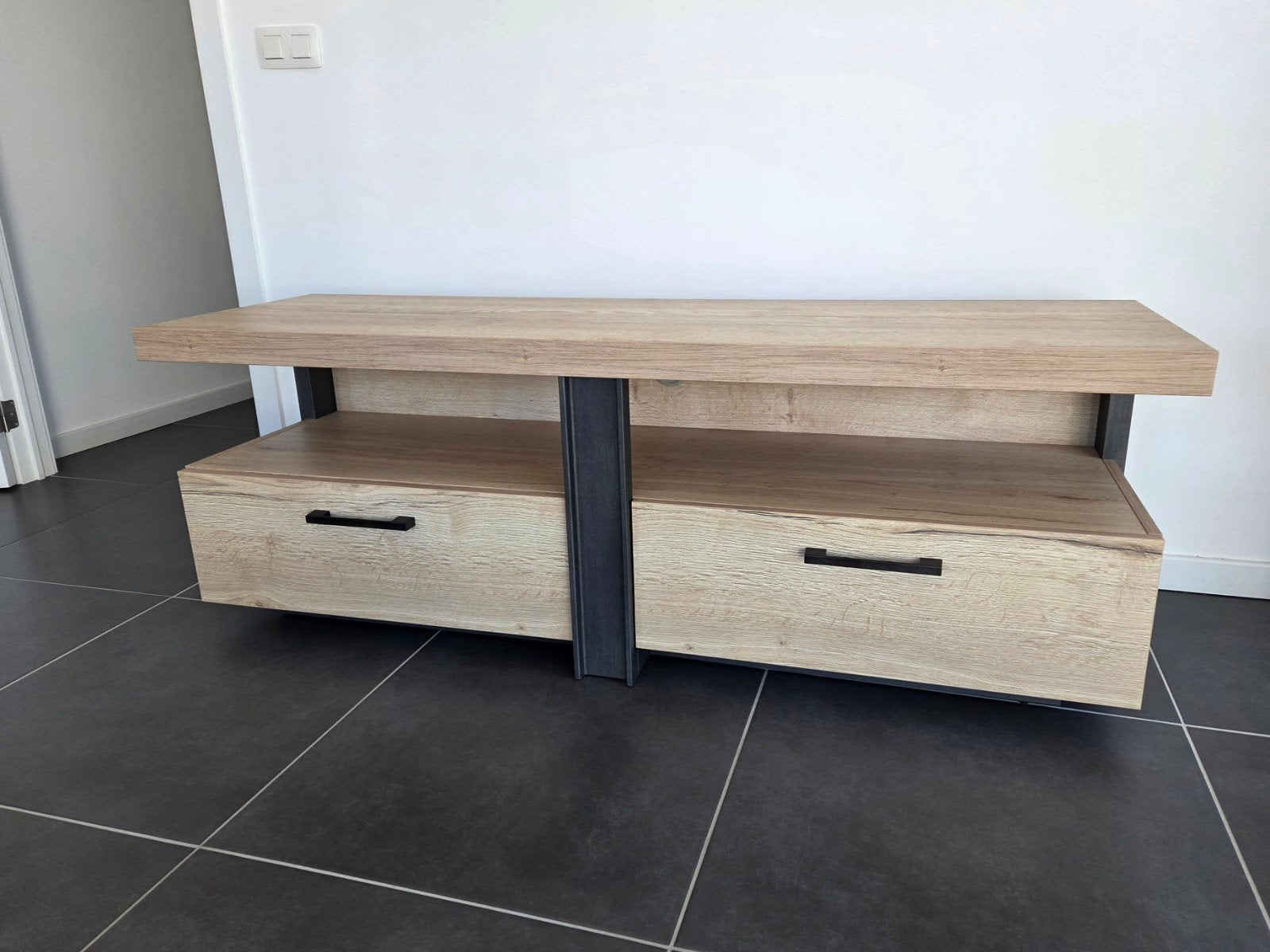 TV-meubel, Ophalen