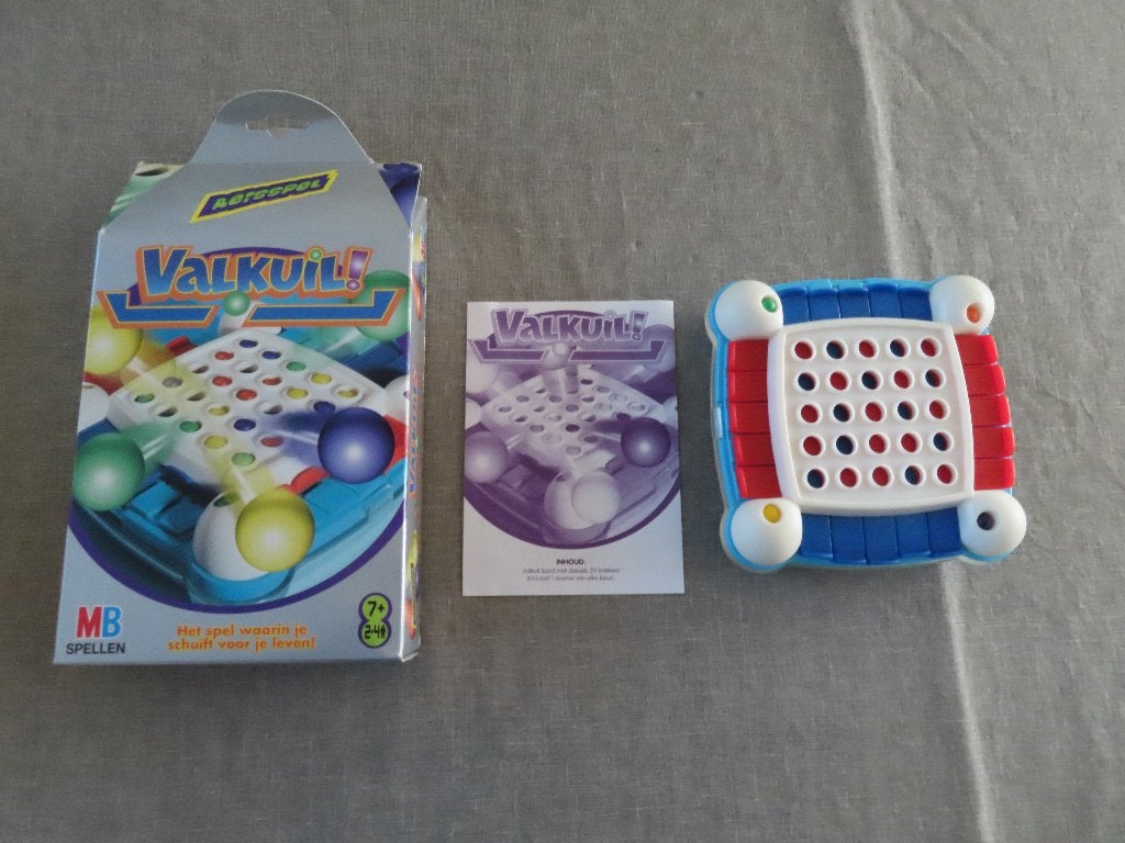 Reisspel Valkuil MB, MB spellen, Ophalen of Verzenden, Zo goed als nieuw, Een of twee spelers