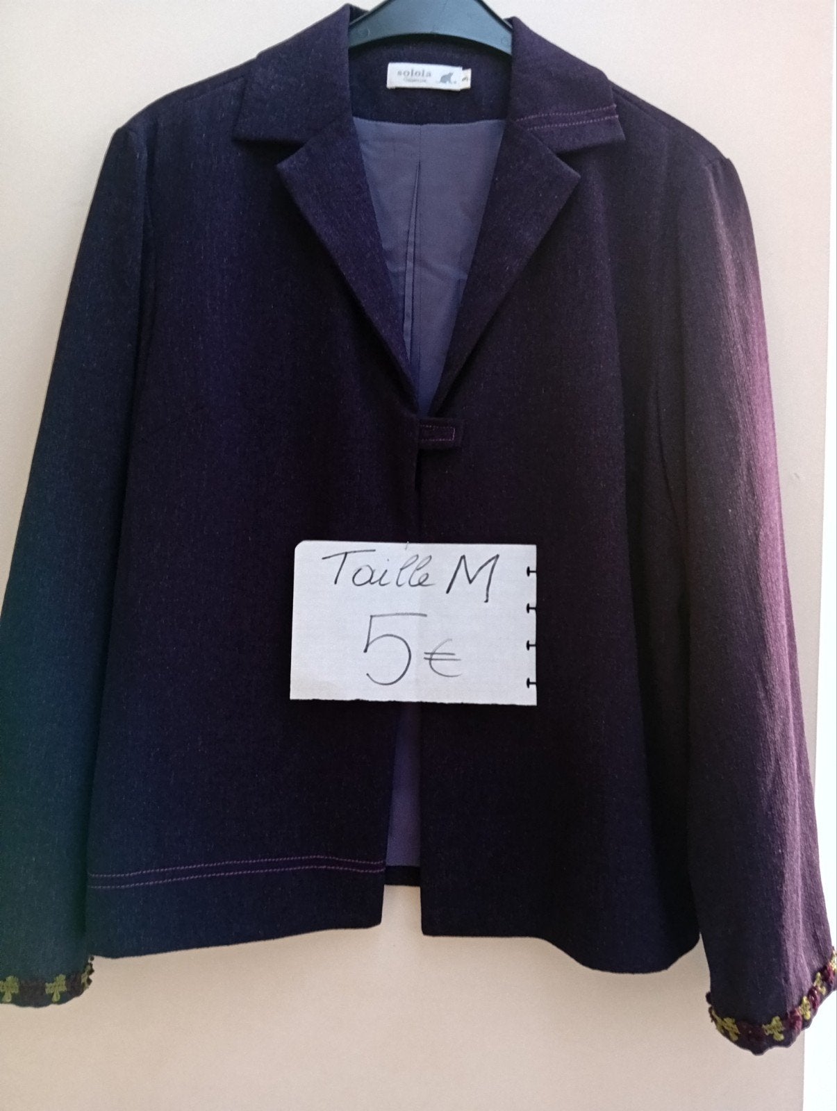 vestes de dame, Enlèvement